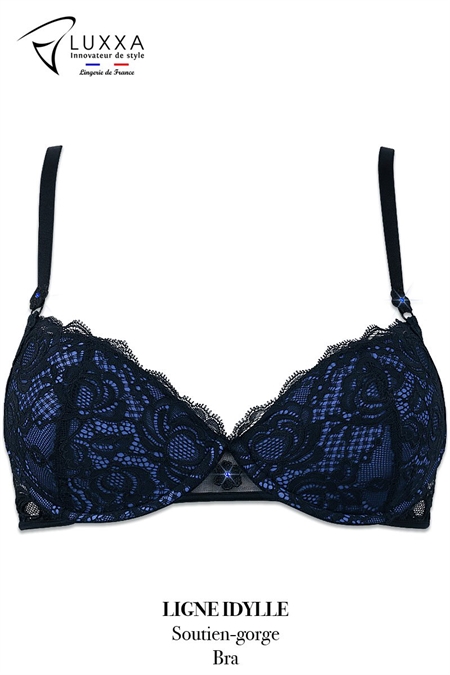 ENSEMBLE SOUTIEN-GORGE AVEC HARNAIS ET TANGA